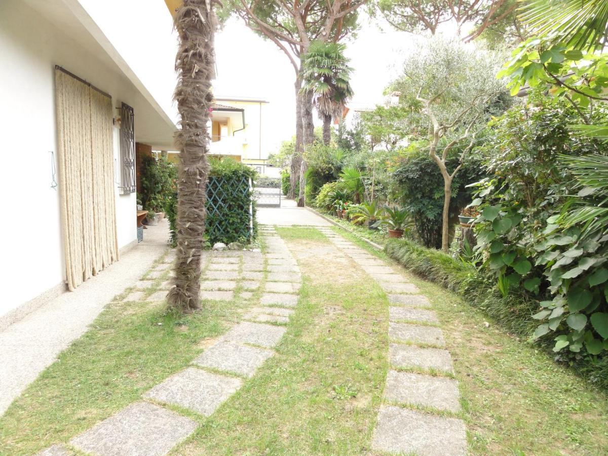 Villa Galasso Bibione Buitenkant foto