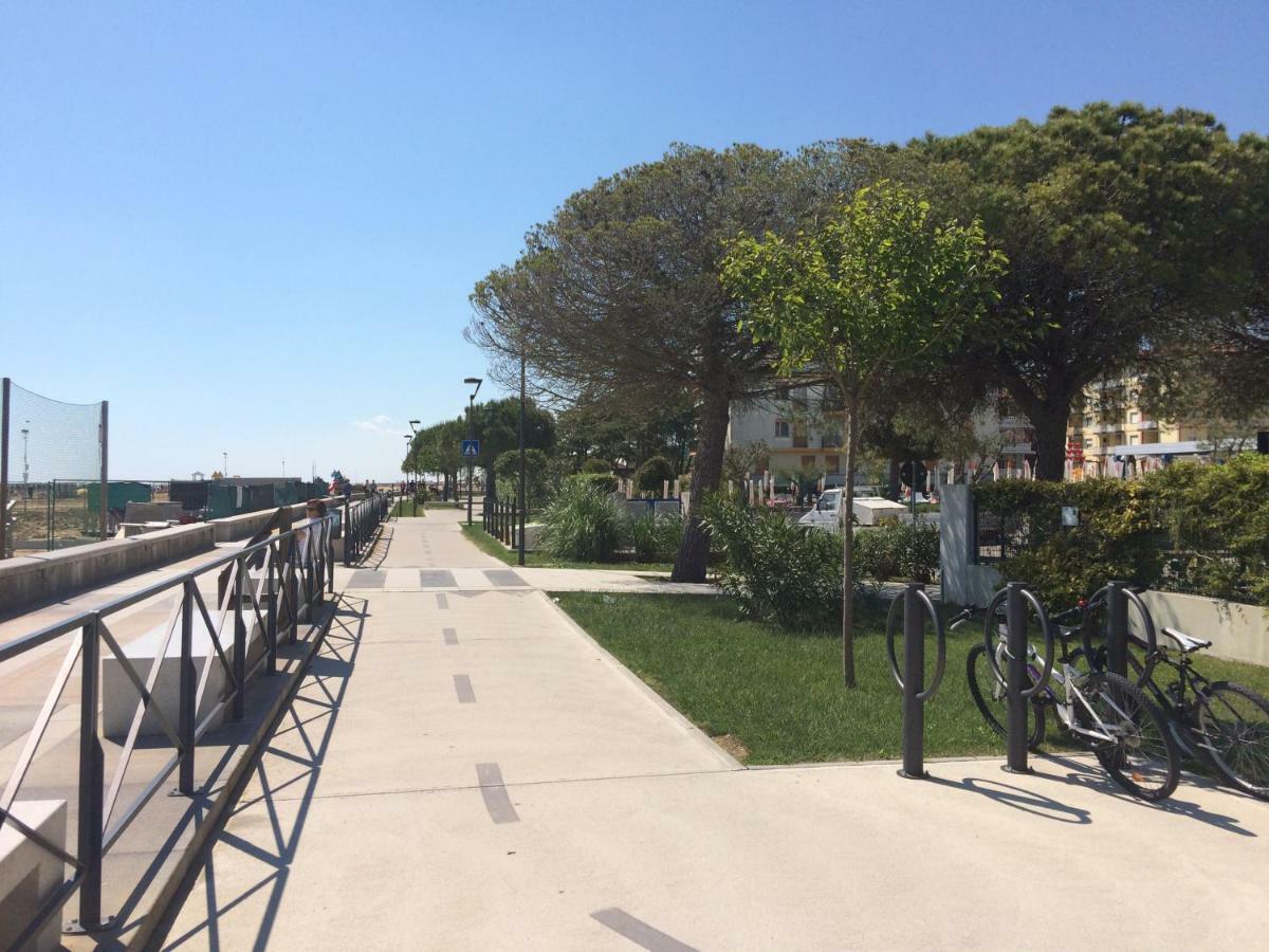 Villa Galasso Bibione Buitenkant foto